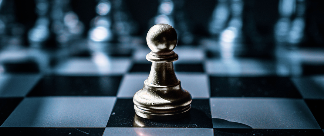 Estamos avaliando competências ou apenas julgando a idade?